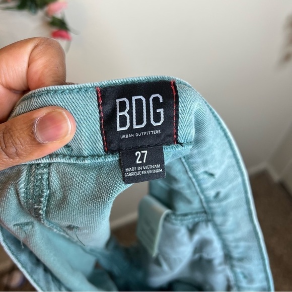 BDG Cora Acidwash Paperbag Jean Shorts OB973734 Size 27 Boho Teal Green Women - Picture 3 of 10
